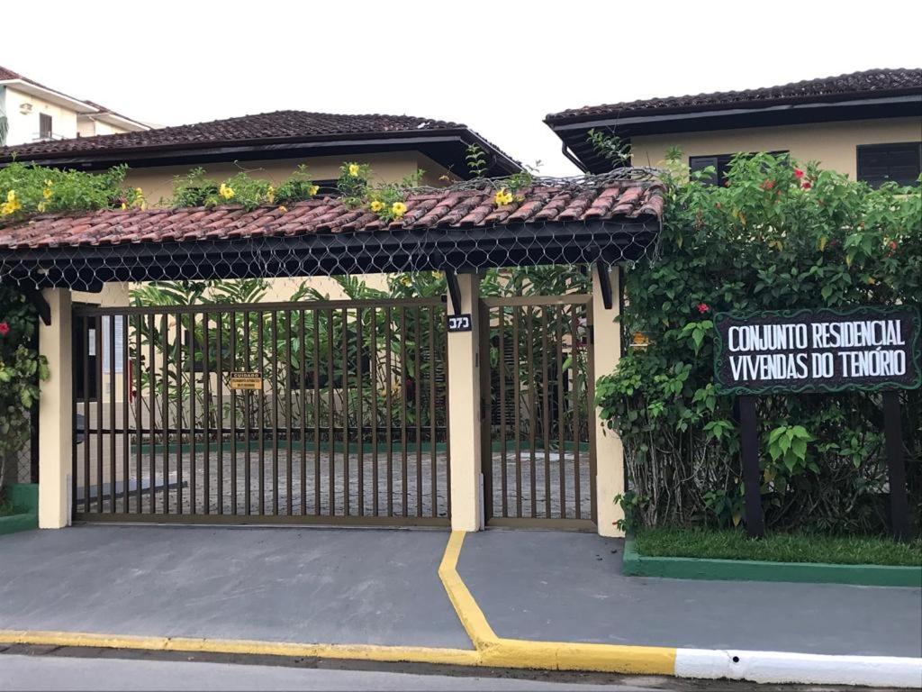 Apt 2 Dorms Tenorio Pe Areia Ubatuba Exterior foto